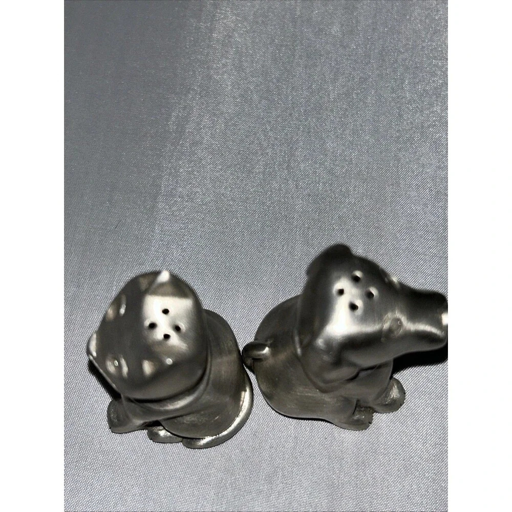 Anni + Co Dog & Cat Salt & Pepper Shakers Unused 2” Pewter